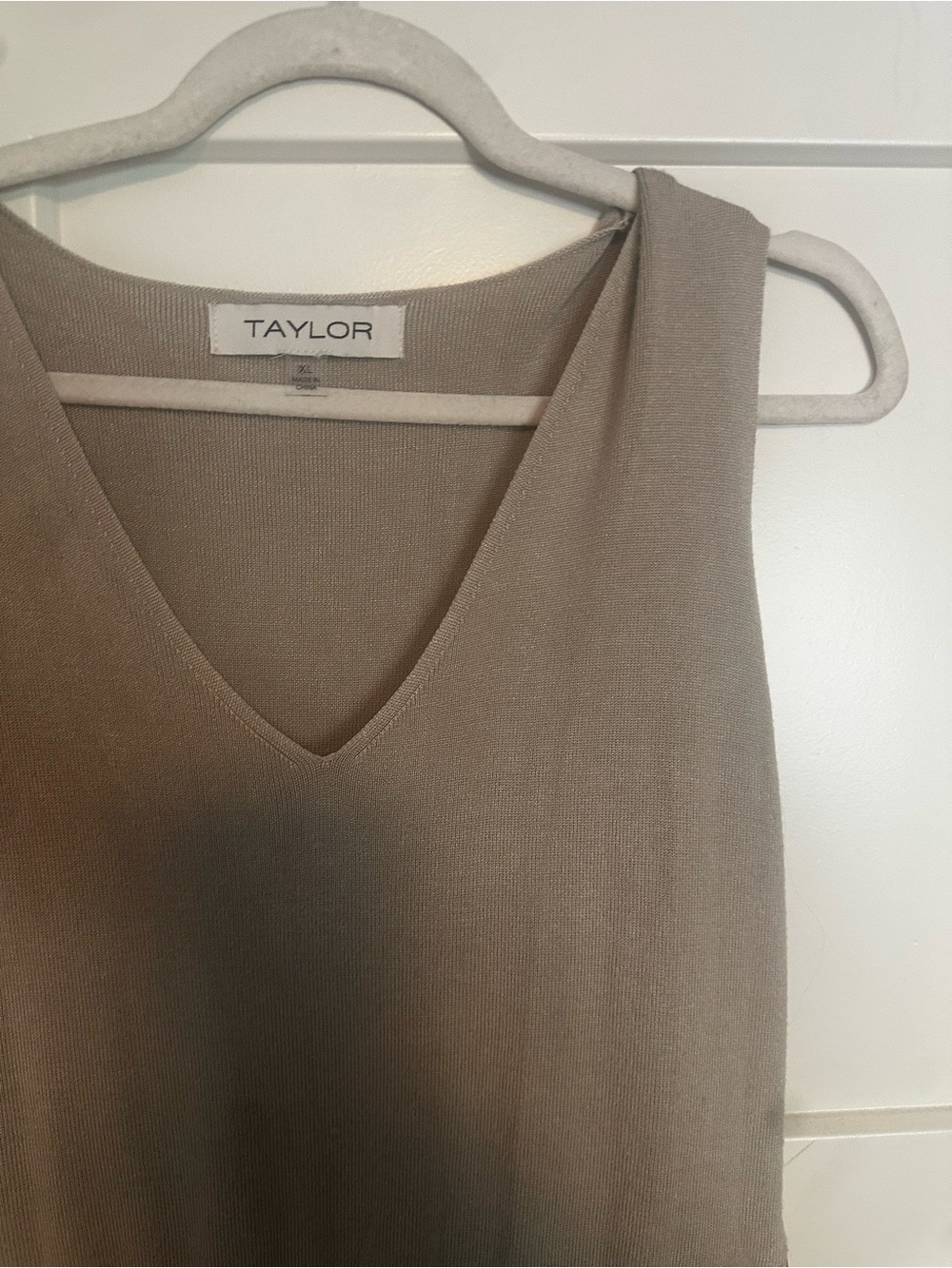 Taylor Two-Tone V-Neck Maxi Dress in Taupe and Olive - Picture 4 of 4